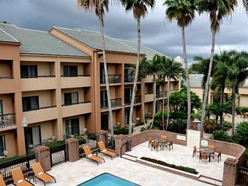 Courtyard By Marriott West Palm Beach Facilidades foto